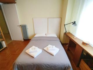 Spacious Apartment near Parthenon - 8