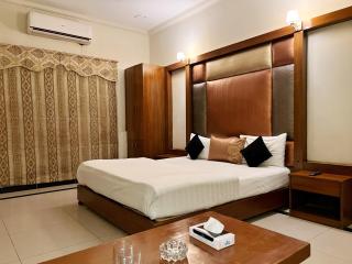 The Grand Hotel Multan - Multan - 9