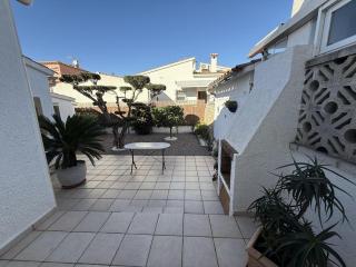 AwayDays - Casa con Piscina - Empuriabrava - 1