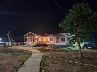 Ejaar Homestay - Kāziranga - 0
