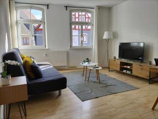 Altdorf Zentral 2, Stadtnähe NBG, 3 BR, 9 Pers - Altdorf bei Nuernberg - 9