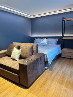 Li - Room for 2-3, Naradhiwas 4 - Bangkok - 0