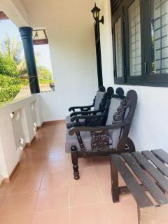 Hiricurry Hostel & Restaurant - 1