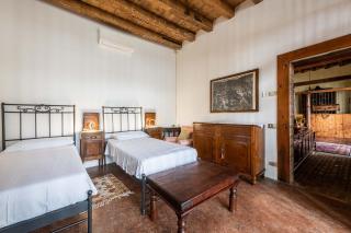 Big Scuderia Country Mansion 5500SquareFeet - San Pietro Viminario - 5