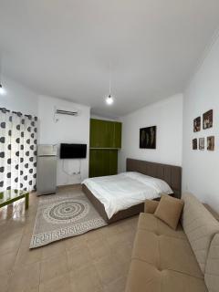 Machiavelli Apartments - Lalzit Bay - 0