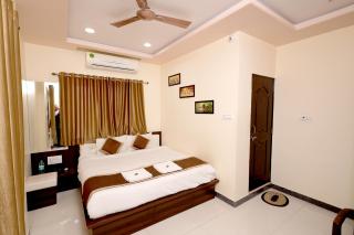 Hotel Ambuj - Jāmb - 4