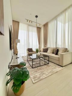 Prestige 2BR in Binghatti Onyx with Private Lap Pool! - 0