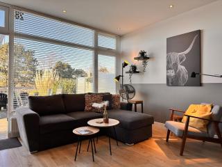 De Schelp 28, Free parking - 0