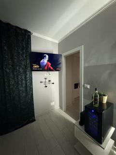 TROPICAL RHAPSODY - Jacuzzi & King Size a Torino Centro - Torino - 1