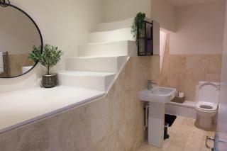 One Bedroom Apartment - Newport - 1