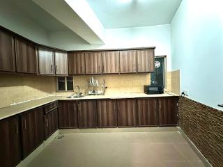 Fully Furnished 2 Bed Apartment Daily Comfort Residence E11-2 Islamabad - Islamabad - 4