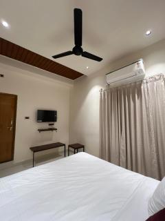 Hotel GMR Pearls - Srikalahasti - 7