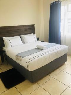 Menlyn Comfort Place - 9