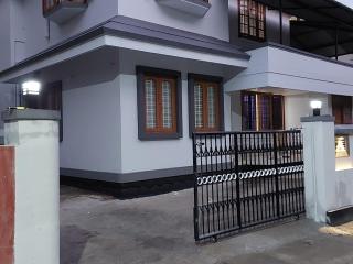 AC Suite room with Open Verandah near temple - Guruvāyūr - 1