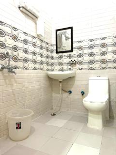 Hotel Royal Central Haridwar - Haridwār - 4