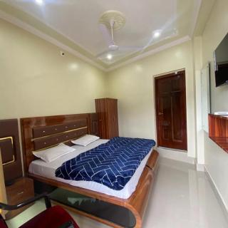 TPR Hotel & Restaurant - Bhadarwāh - 2
