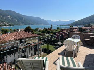 Lake View Terrace - 0