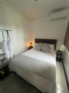 Casa Container com piscina e mini quadra de beach tênis no Campeche - Florianópolis - 3