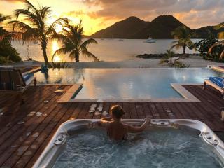 Luxurious Beachfront Villa Jolly Harbour - Jolly Harbour - 0