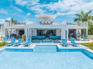 Luxurious Beachfront Villa Jolly Harbour - Jolly Harbour - 1
