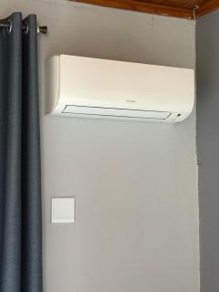 Blue Lotus Guest House Pta East-Solar power - 9