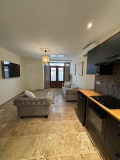 Modern 2 Bed Bungalow situated in Rives Villereal - Rives - 7