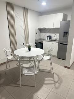 Regina's Sky View Apartment 32nd floor - 0