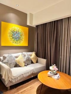 Rockwell View King Suites - Manila - 3