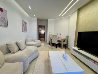 Cozy 2 BDR Apartment In Rehab City - 3