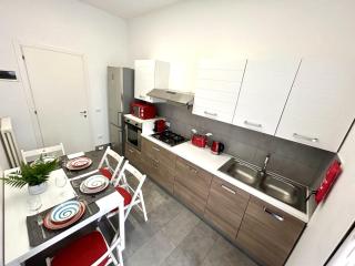 Lovely Bridge View Apartment Close to Padua City Center - Padua - 3