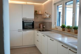 Stylish Forest View - Apartment - 4