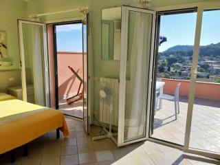 Bilocale con terrazzo vista mare - Cavo - 5