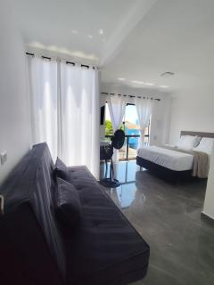 Suíte 25 família Praia de Leste - 0