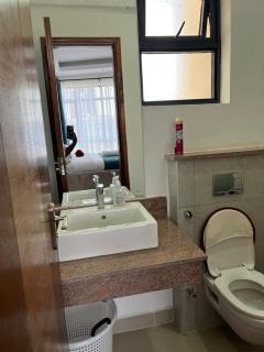 Lovely serviced 2 br Westlands - Nairobi - 7