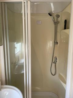 Cozy Camber Caravan 3 bedroom Retreat with decking - Rye - 2