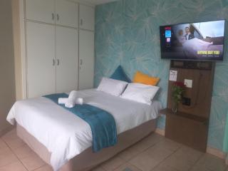 22 Oceanic - MMCoastal Retreats - Durban - 9