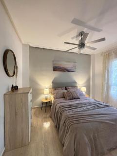 Modern 2-Bedroom Apartment - Torrevieja - 9