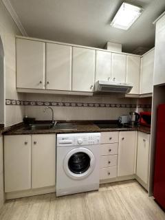 Modern 2-Bedroom Apartment - Torrevieja - 3