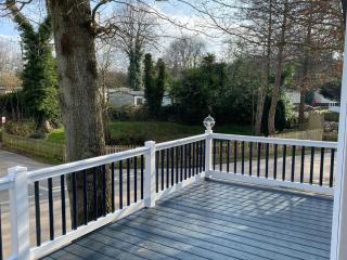 Coghurst Hall Holiday Home Sleeps 6, 2 bedrooms - Hastings - 8