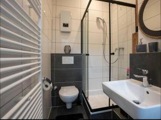 Livemore24 - Apartment 2 in Recklinghausen Hoch WLAN - Smart-TV - 24-7 Check-in und Küche - 7
