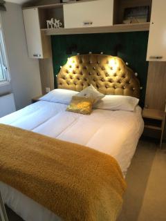 Seabreeze, Utopia, walking distance to beach, 5 Star Shorefield Country Park, Milford on Sea, Shorefield Road, SO41 0LH, United Kingdom - Milford on Sea - 0