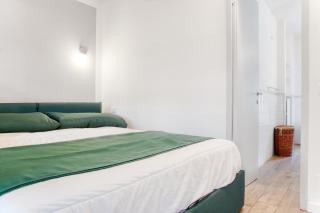 Sant'Ambrogio historic apartment - In front of Cattolica - Milan - 4