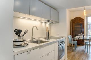 Sant'Ambrogio historic apartment - In front of Cattolica - Milan - 2