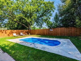 Urban Oasis North ATX , 5BR 2BA,Heated Pool - Pflugerville - 0
