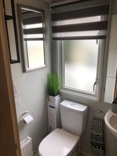 Seabreeze, Utopia, walking distance to beach, 5 Star Shorefield Country Park, Milford on Sea, Shorefield Road, SO41 0LH, United Kingdom - Milford on Sea - 5