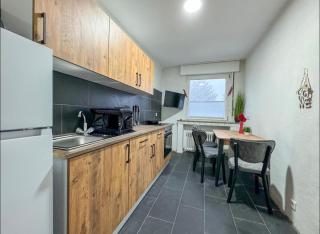 Livemore24 - Apartment 3 in Gladbeck WLAN - Smart-TV - 24-7 Check-in und Küche - 1