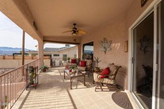 Luxe Havasu 6-bedroom Retreat Pool Hot tub Lake Views - Lake Havasu City - 3