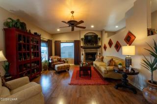 Luxe Havasu 6-bedroom Retreat Pool Hot tub Lake Views - Lake Havasu City - 2
