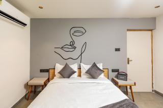 6BR Luxe Villa with Pool Near Beach - Candolim - 4