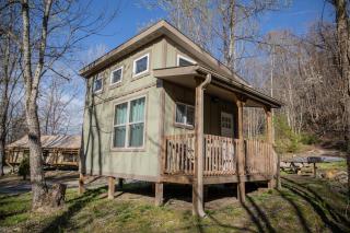 Outdoor Adventure Retreats - Wilderness Cove Campground - Saluda - 6